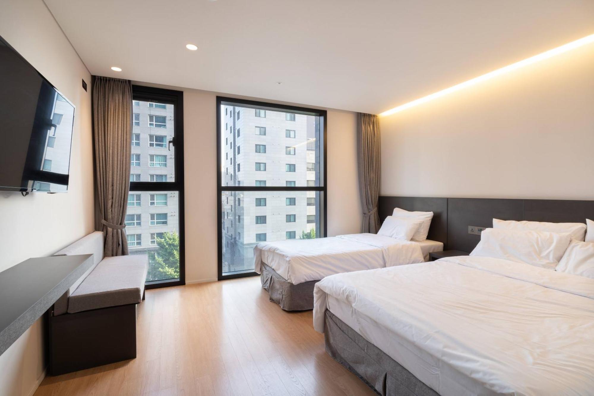 Celib Yeoui Hotel